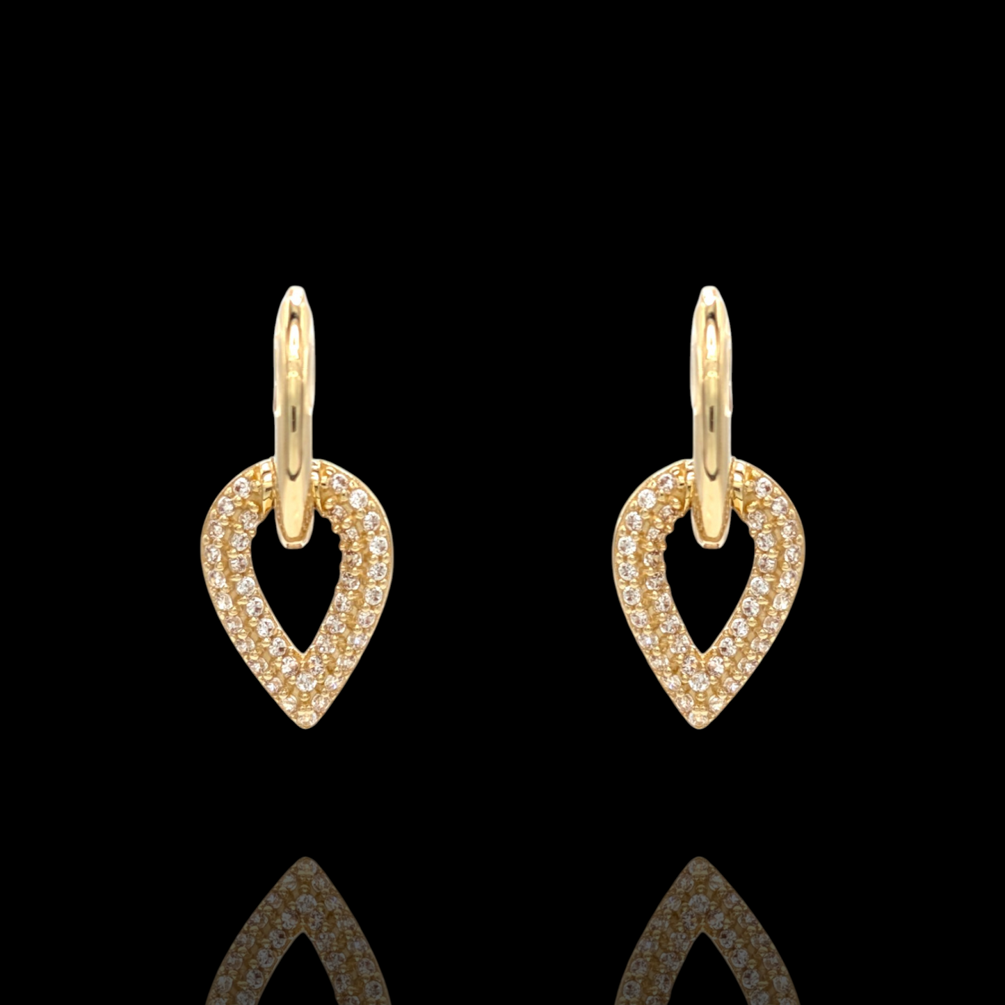 Creolen 750 Gold mit tropfenförmigen Anhängern aus Zirkonia