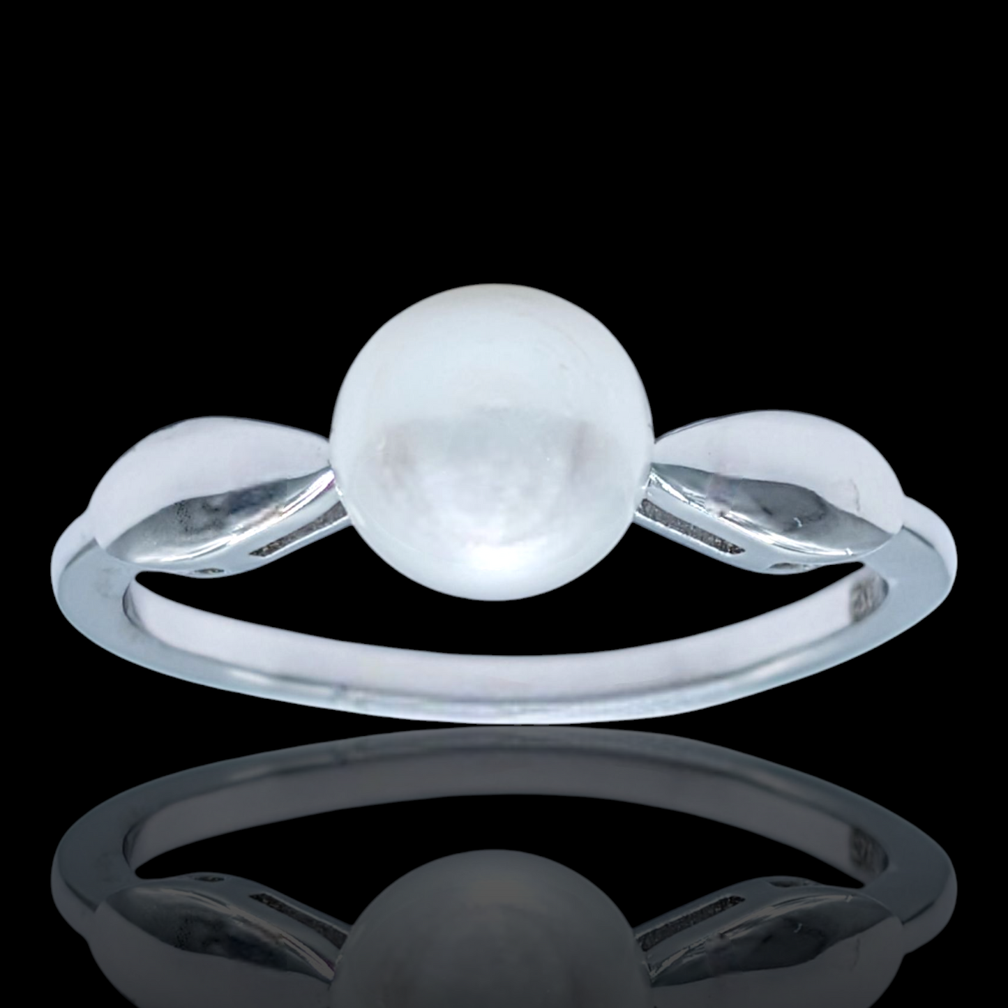 Bague en argent 925 rhodié et perle blanche élégante