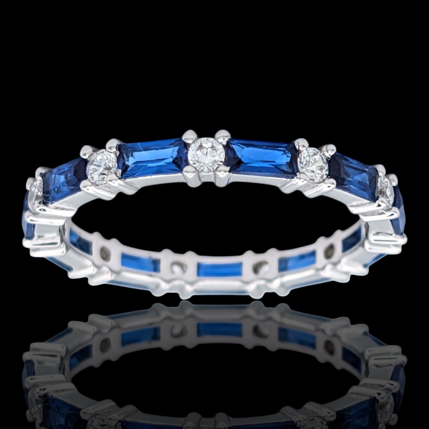 Bague Éternité Argent 925 Rhodié Corindon Bleu Baguette et Oxydes Zirconium