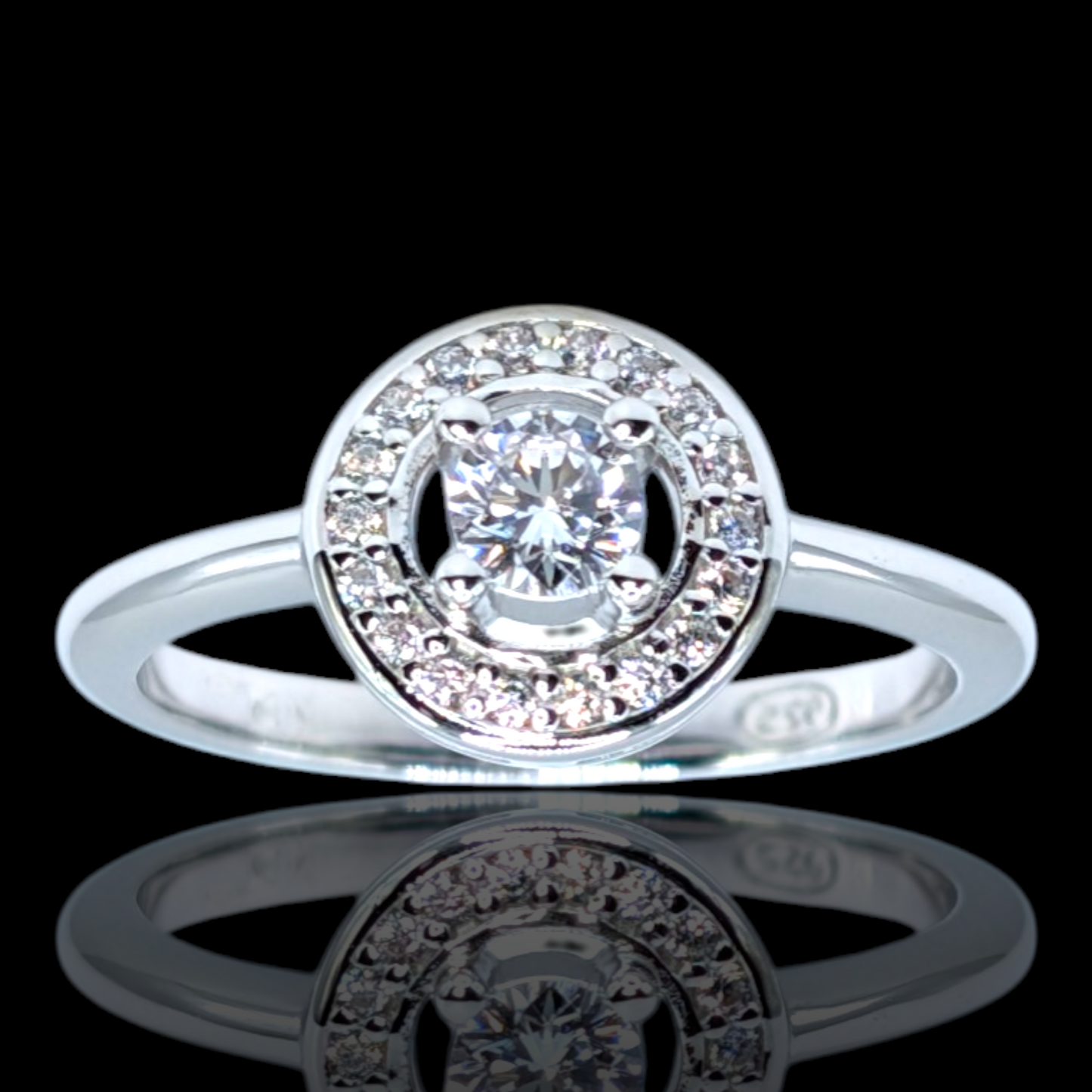 Offener Halo-Ring aus rhodiniertem 925er Silber mit weißen Zirkonia