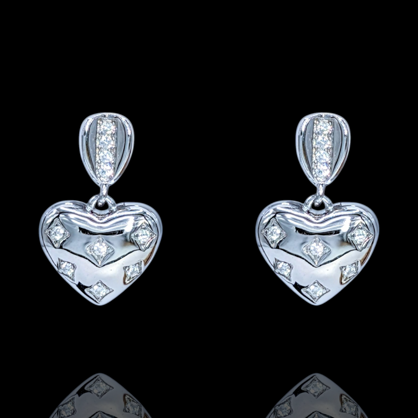 Ohrringe Herz aus rhodiniertem 925er Silber und weißen Zirkonia